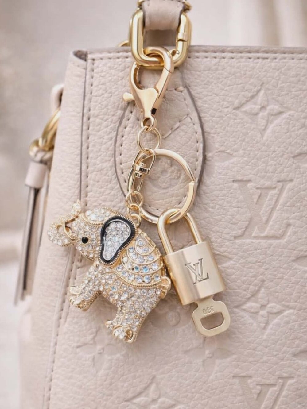 Authentic Louis Vuitton Gold Padlock 🔒 Key Set w/ Unbranded Elephant Bag Charm